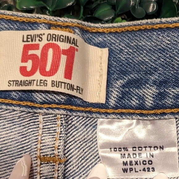 Levi's 501 Straight Leg, Button Fly Denim - Picture 9 of 13
